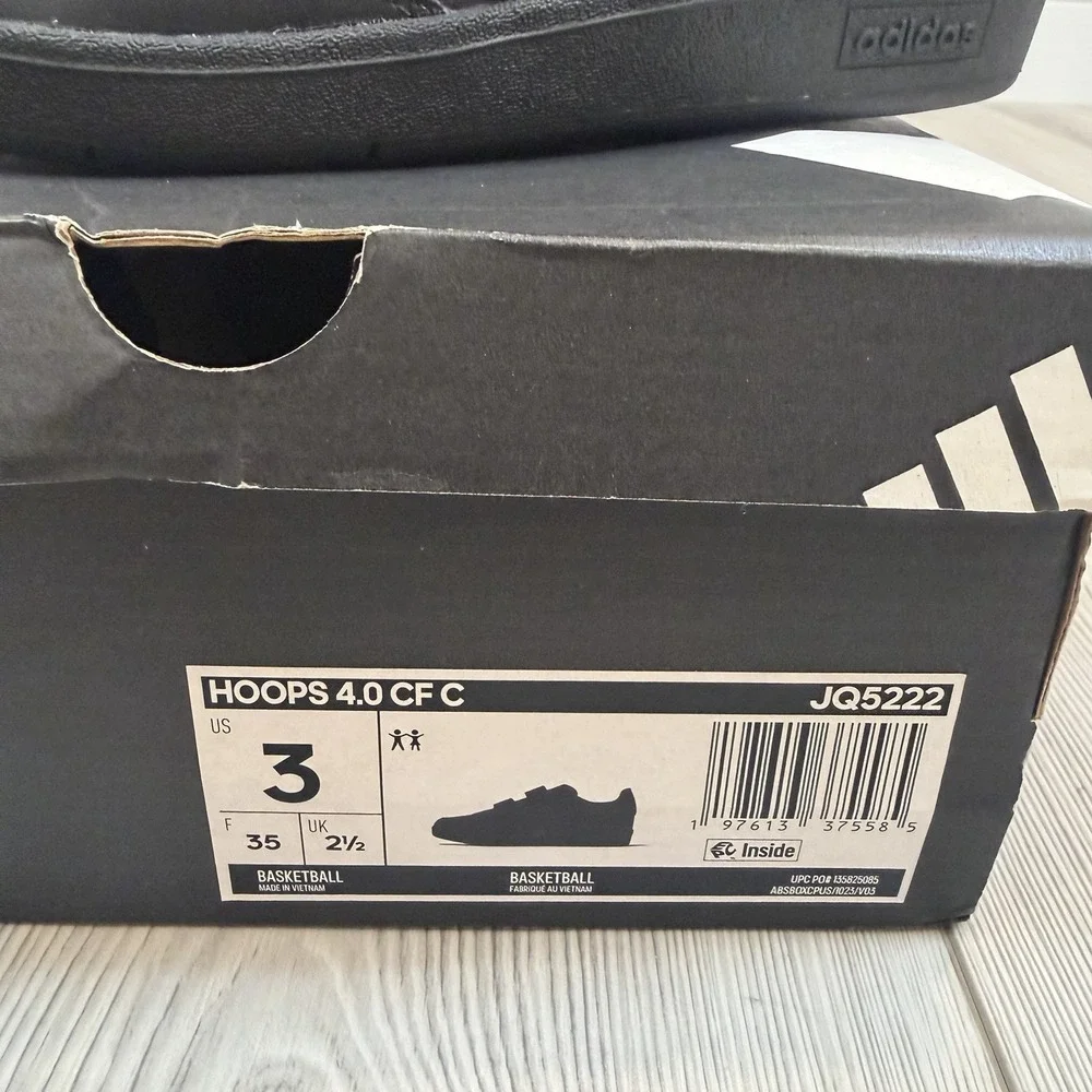 NEW‎ Adidas Hoops 4.0 CF C Unisex Kids Size 3 Black JQ5222